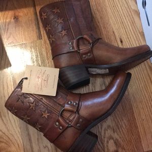 NEW Frye boots (Americana)